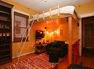 615A 15th Ave E, Seattle, WA 98112