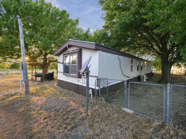 1206 Toby St, Alvarado, TX 76009