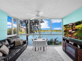 3051 N Course Dr APT 410, Pompano Beach, FL 33069