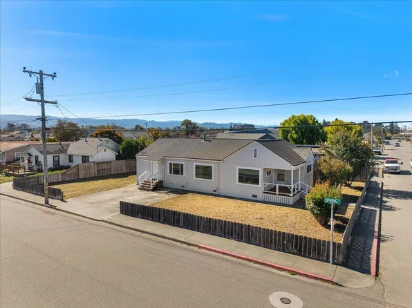 1690 Newburg Rd, Fortuna, CA 95540