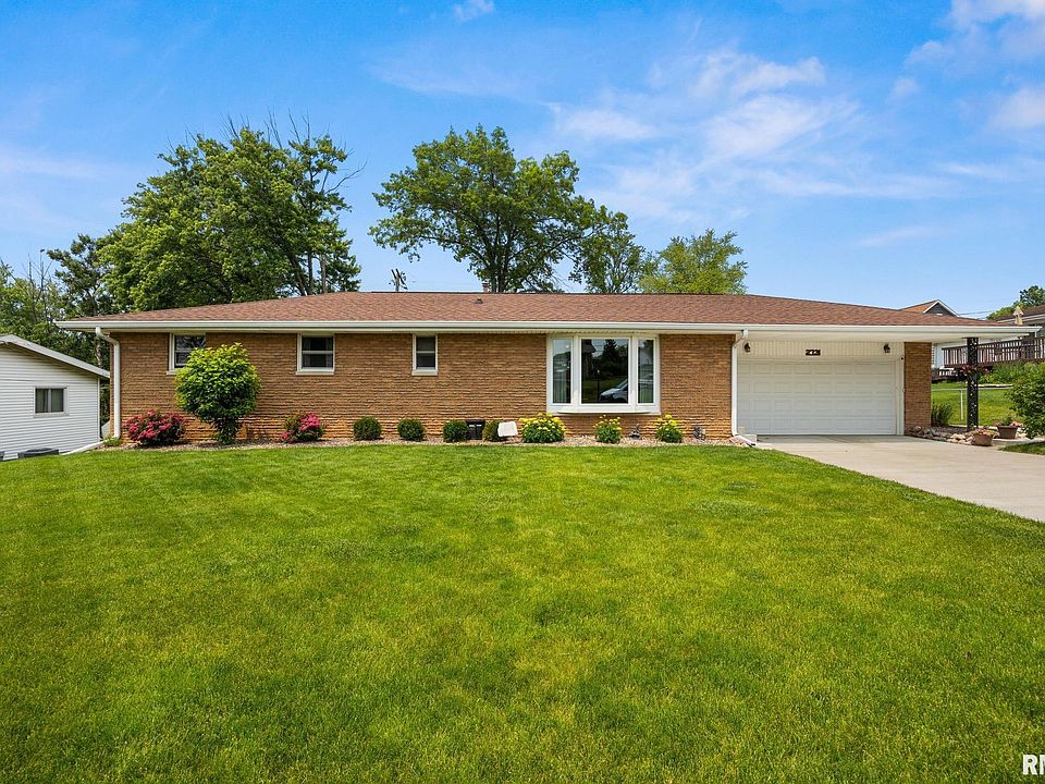 1st image of 2731 W Pine Hill Ln