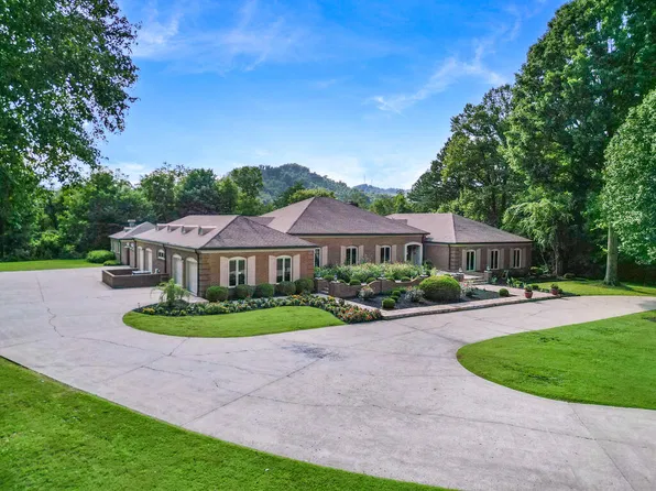 79 Rolling Hls, Hagerhill, KY 41222