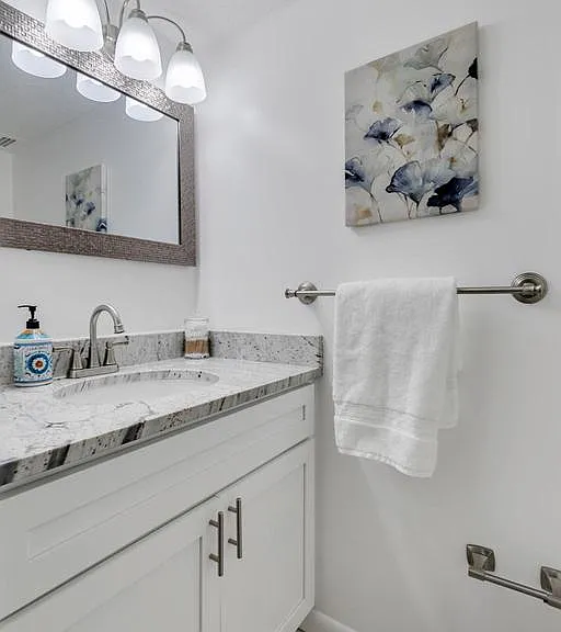 2030 N Adams St #303 — Photo 20