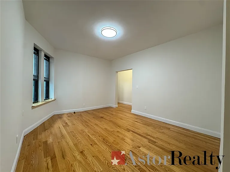 36-01 31st Ave #4 — Photo 12