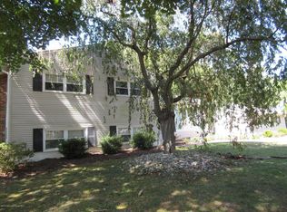 30 Brightview Ave, Tinton Falls, NJ 07724