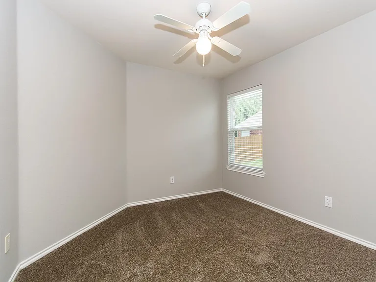 1413 Gordon Dr — Photo 21