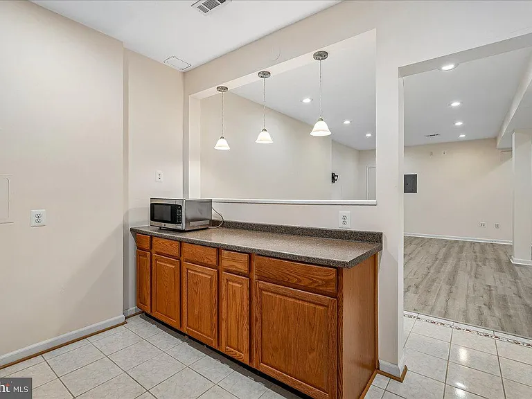 905 Royal Elm Ct — Photo 52