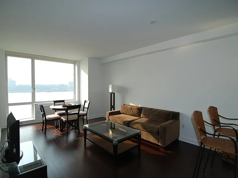 100 Riverside Blvd #16E — Photo 1