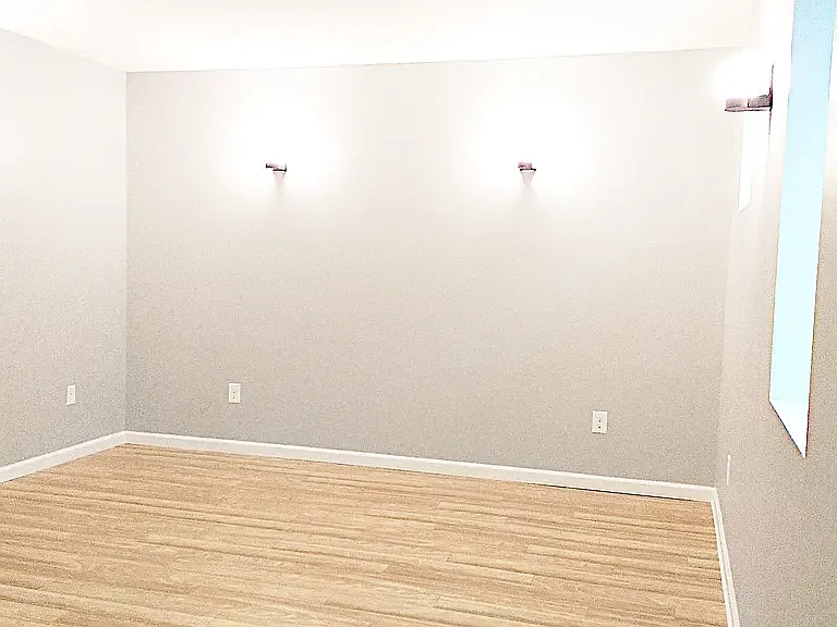 200 Washington Dr — Photo 4