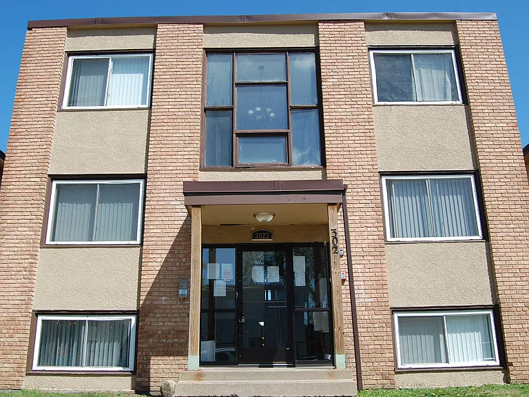 Whittier Flats - 3023 Pleasant Avenue