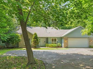 1427 Carroll Rd, Fort Wayne, IN 46845