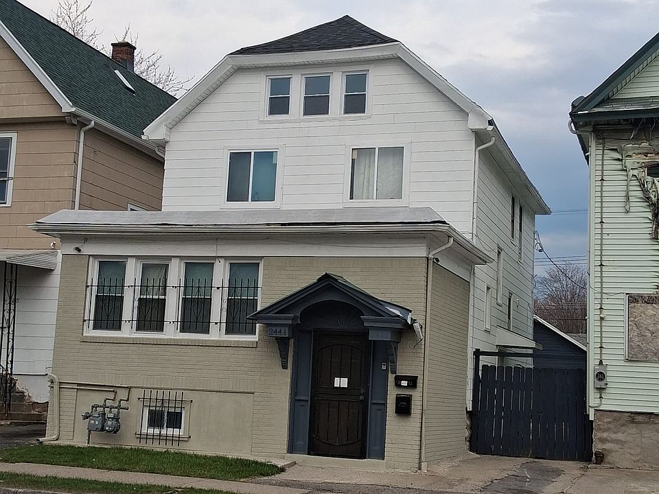 1st image of 2441 Bailey Ave Unit 2