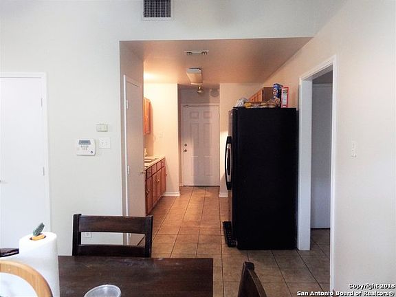 4th image of 4827 Fortuna St