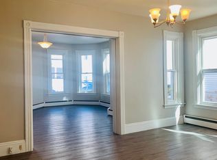 5 Shawmut St APT 1, Worcester, MA 01609