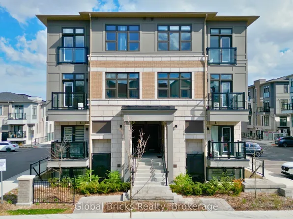 10 Halliford Pl #306, Brampton, ON L6P 4N6