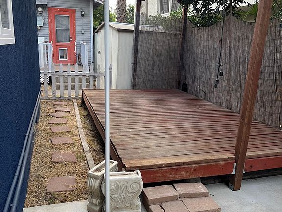 2nd image of 4390 Texas St