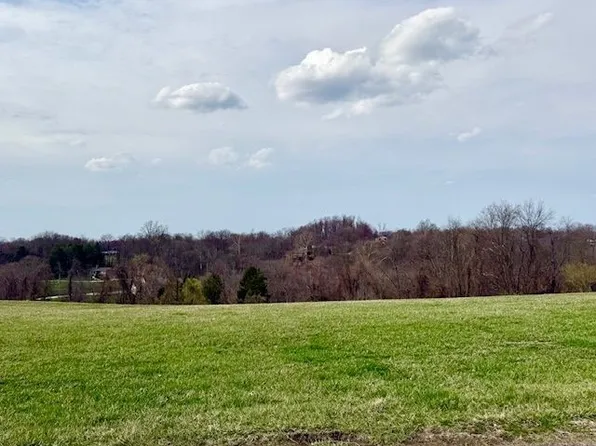 Ellen Dr, Wellsburg, WV 26070