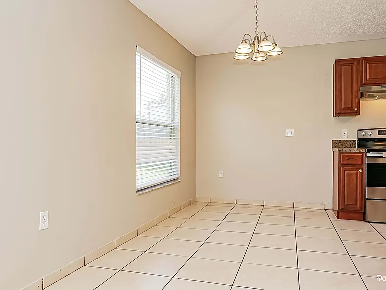 2980 N Huron Dr — Photo 8