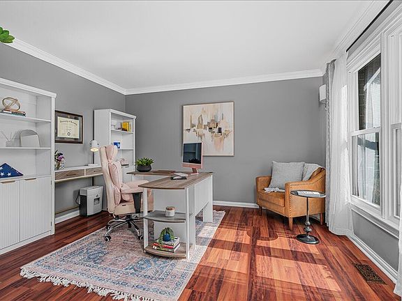 5th image of 549 Brookwater Ln