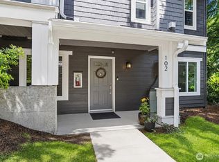 5501 Lakemont Blvd SE APT 102, Bellevue, WA 98006