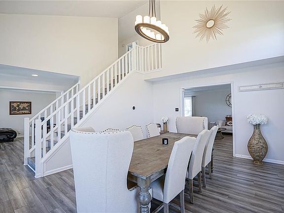 3rd image of 8336 Coral Bay Ct