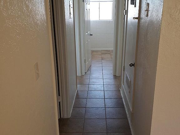 4th image of 401 N D St #28