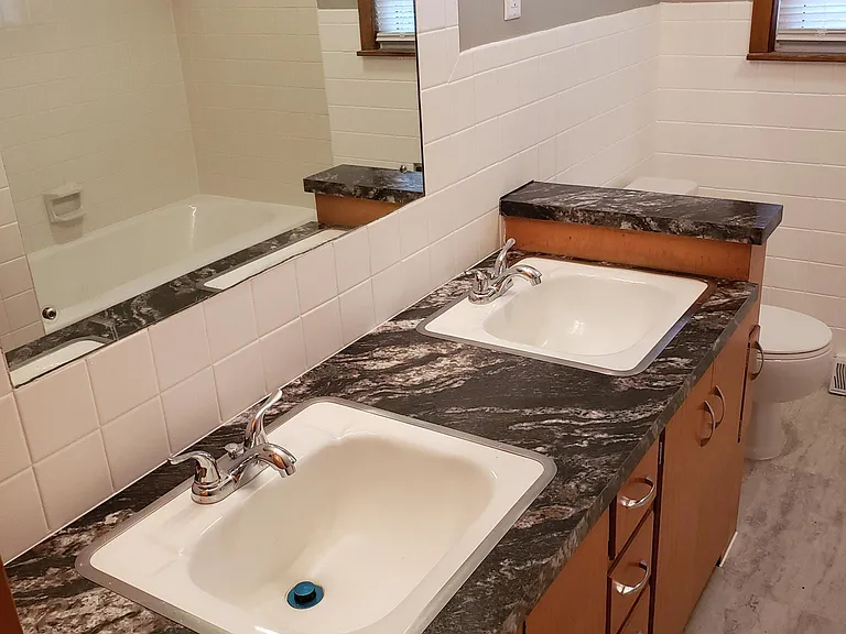 405 E Mumford Dr — Photo 5