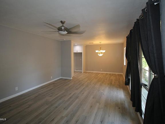 3rd image of 1831 E Montebello Ave