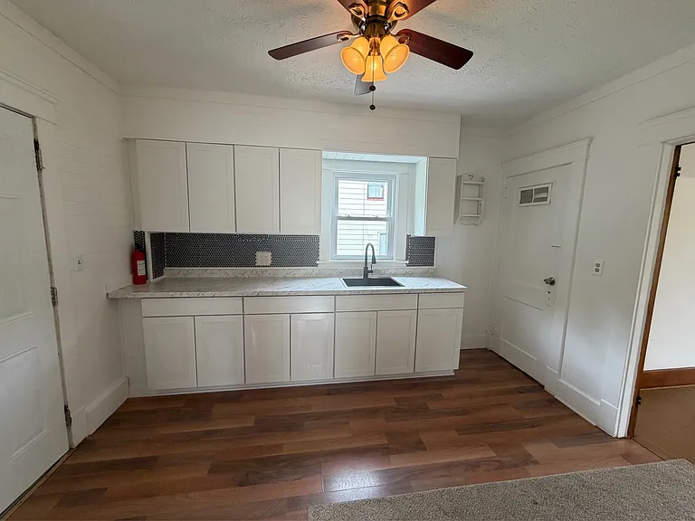 316 Bonnie Brae Ave SE — Photo 5