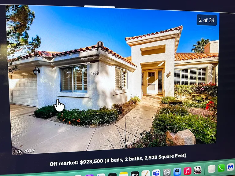 1908 Bay Hill Dr — Photo 1