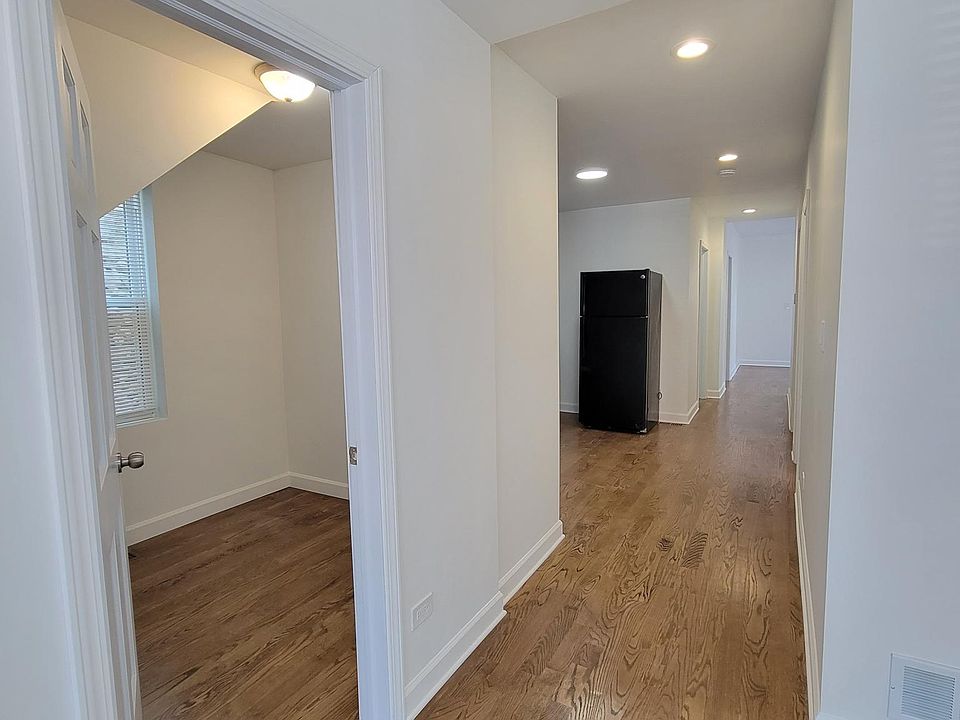1st image of 2954 S Arch St Floor 1