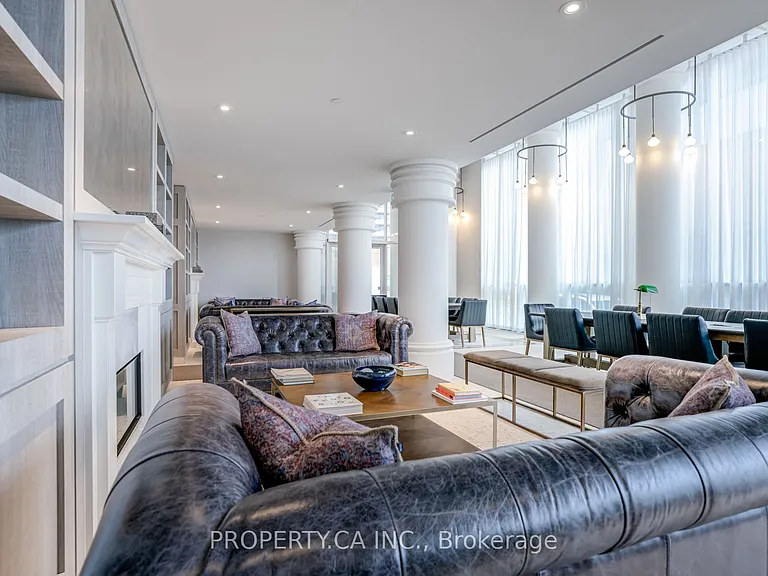 33 Helendale Ave #719 — Photo 5