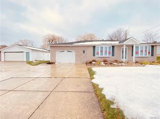 544 Borden Rd, Buffalo, NY 14227