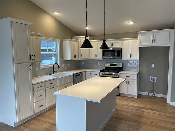 3rd image of 2804 Steppe Ln