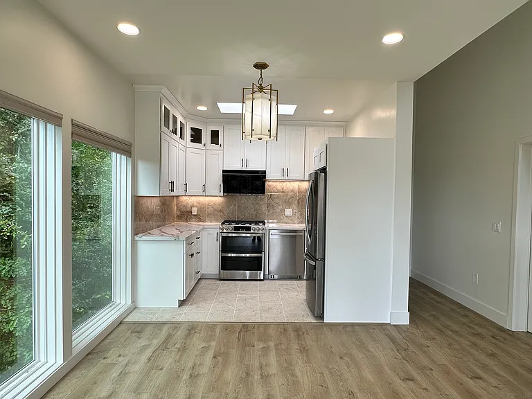 1010 Hillside Ave — Photo 26