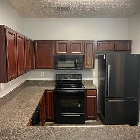 6316 Ellenwood Dr — Photo 3