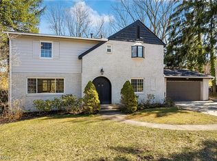 607 Castle Blvd, Akron, OH 44313