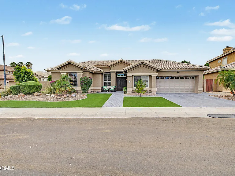 22504 N 61st Dr — Photo 5