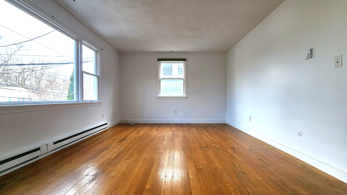 Building Photo - 98 Sylvia St #1