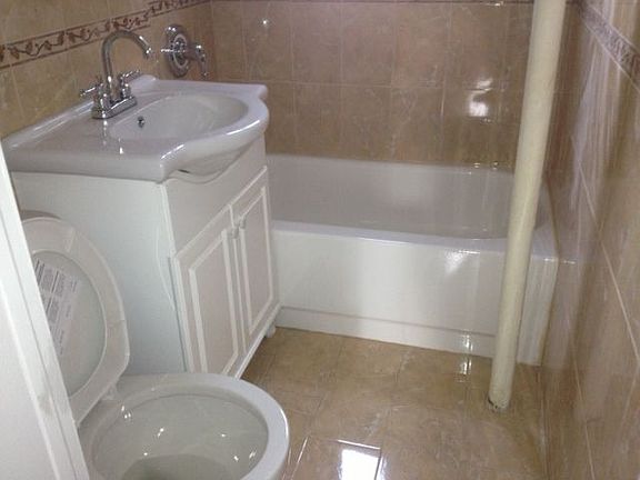 3rd image of 2168 35th St APT 3D