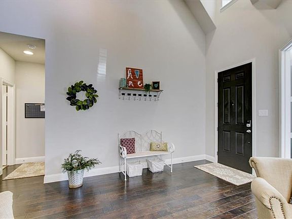 5th image of 2100 Hubbard Park Ln