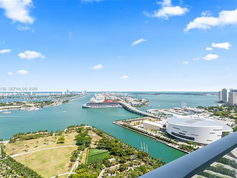 1040 Biscayne Blvd #3802 — Photo 2