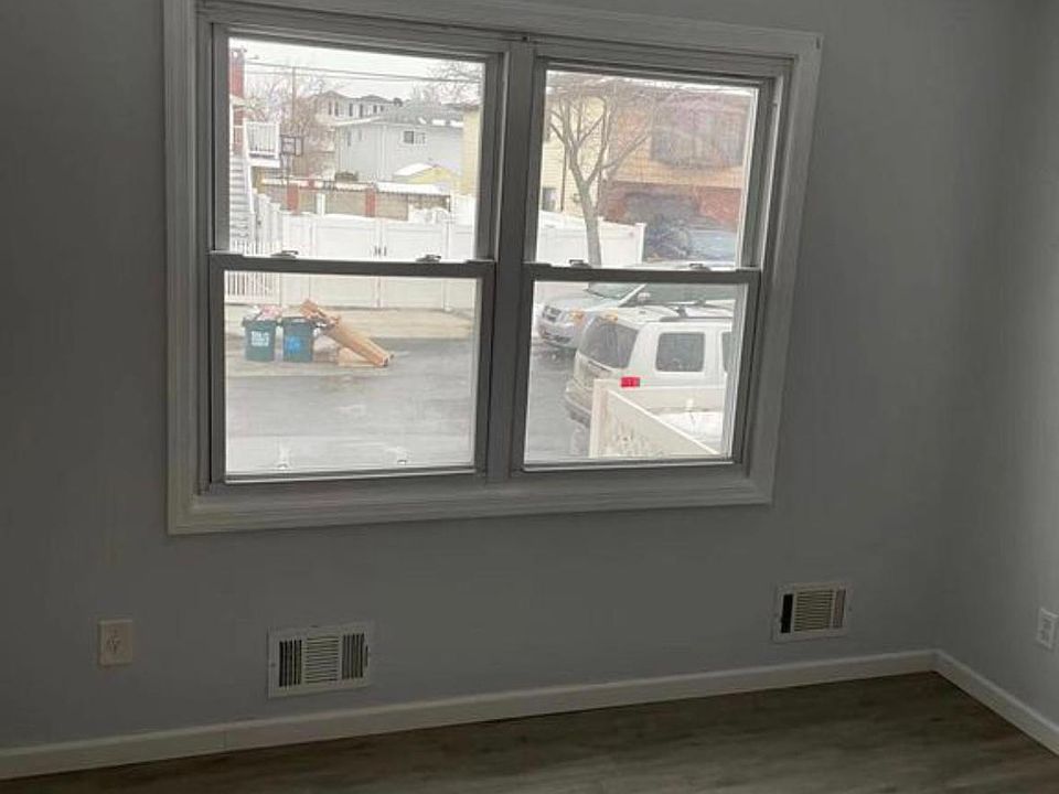 1st image of 136 Ebbitts St #1