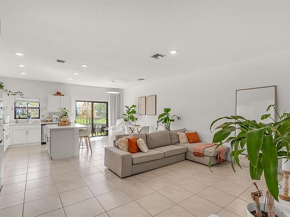 3rd image of 856 NW 3rd Way