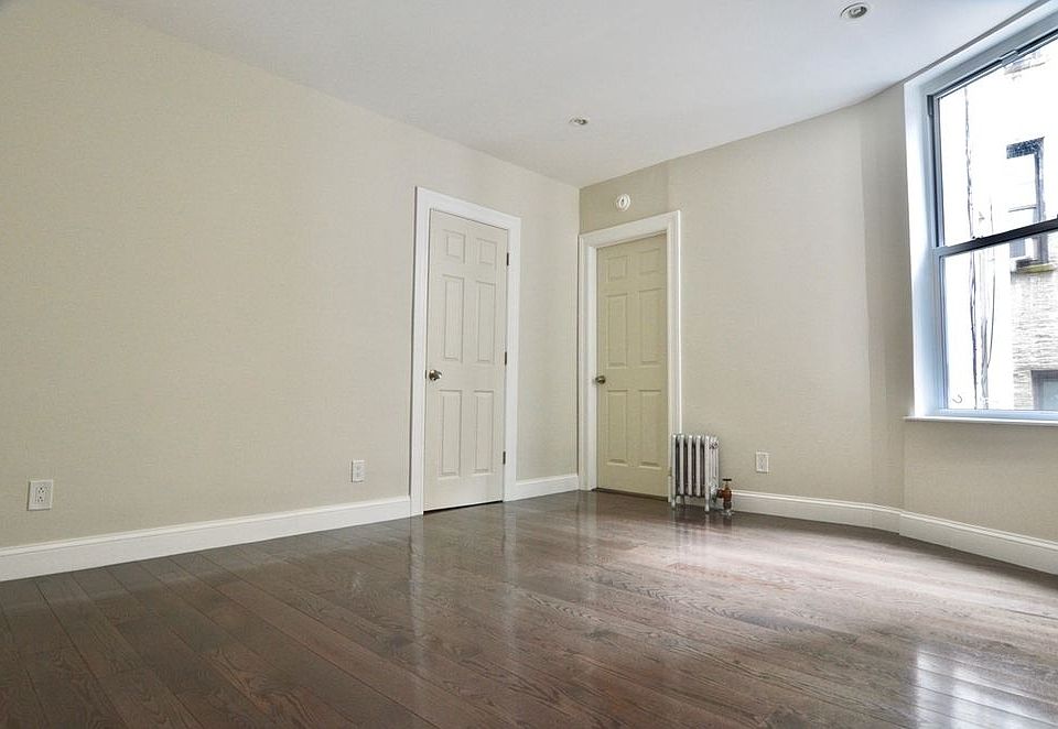 1st image of 595 W 207th St APT 3