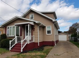 942 W 33rd St, Erie, PA 16508