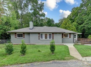 33 Monte Vista Rd, Candler, NC 28715