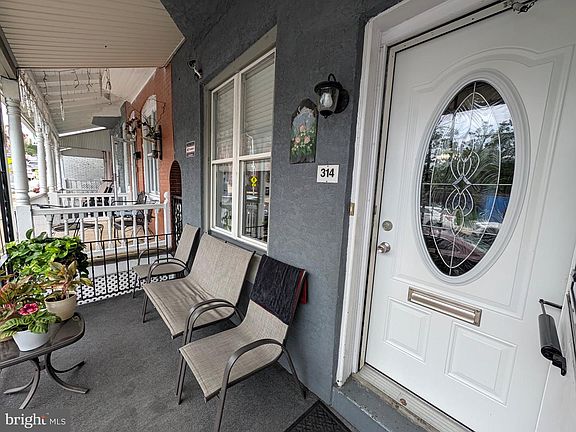 2nd image of 314 Walnut St