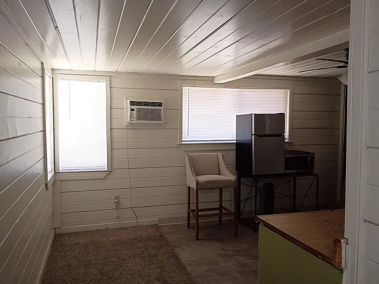 7610 Stine Rd — Photo 3