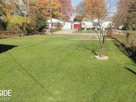 3rd image of 23017 Raymond St